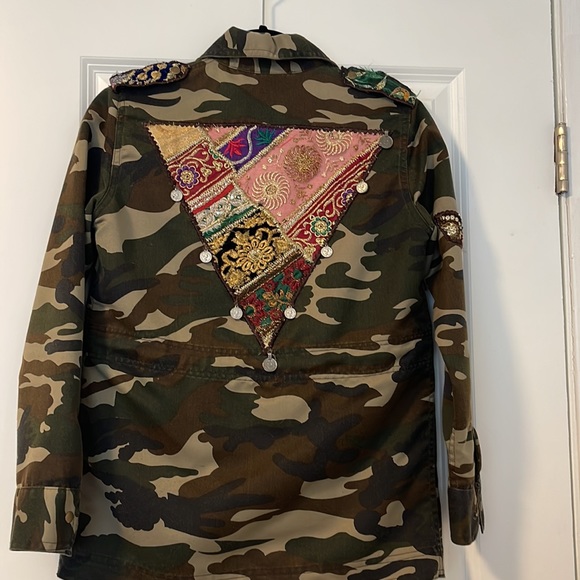 Beautiful Stories XS Army Jacket with Embroidered Detail - Picture 5 of 11